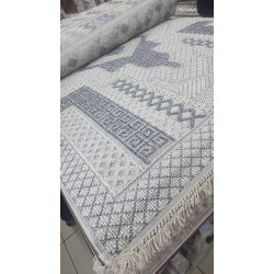Geometric Patterned Rug Geometric Patterned Rug