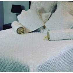 Soft and Comfortable Bedding Set Soft and Comfortable Bedding Set